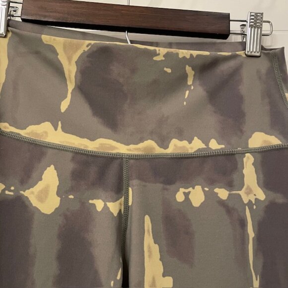 Varley Luna High Rise Leggings in Golden Tie Dye Size Large - Picture 8 of 14